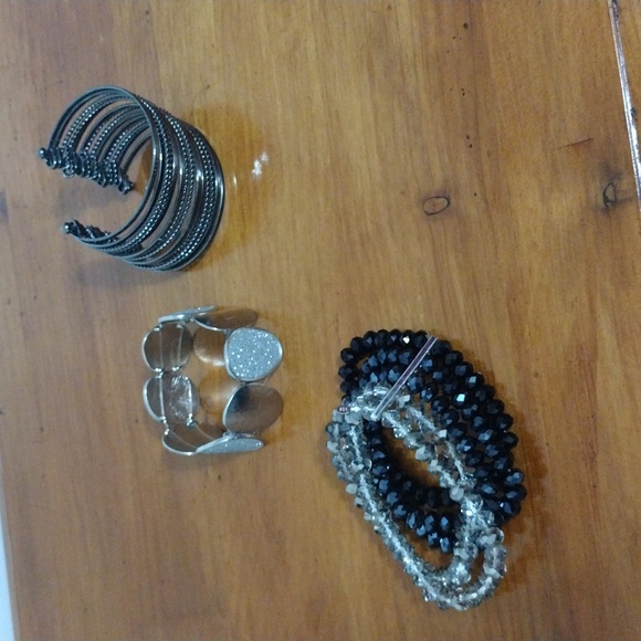 Express bracelets(3) - Picture 1 of 7